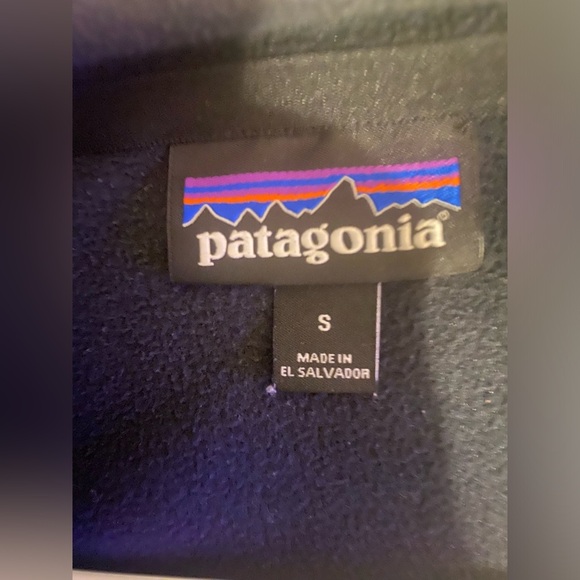 Patagonia zip up sweater - Picture 5 of 6